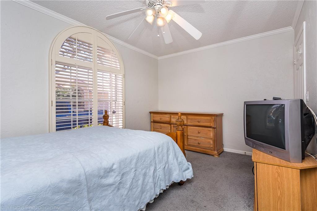 SIENA OAKS - Residential