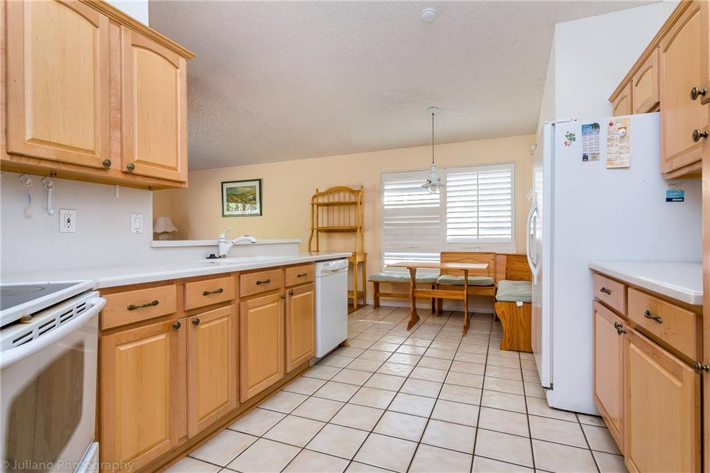 SIENA OAKS - Residential