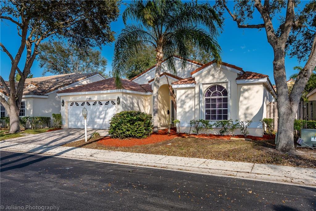 SIENA OAKS - Residential