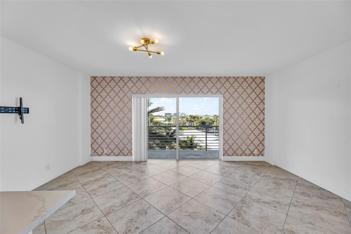 Lauderdale Tower - Residential