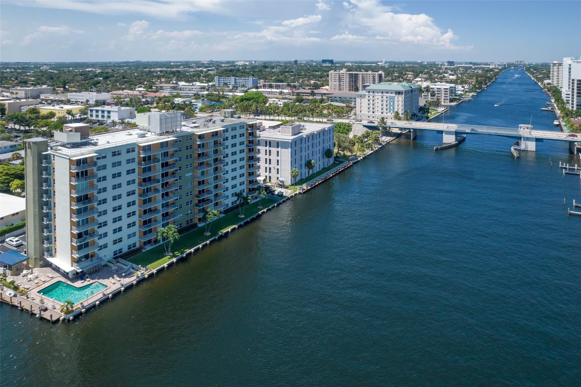 Lauderdale Tower - Residential
