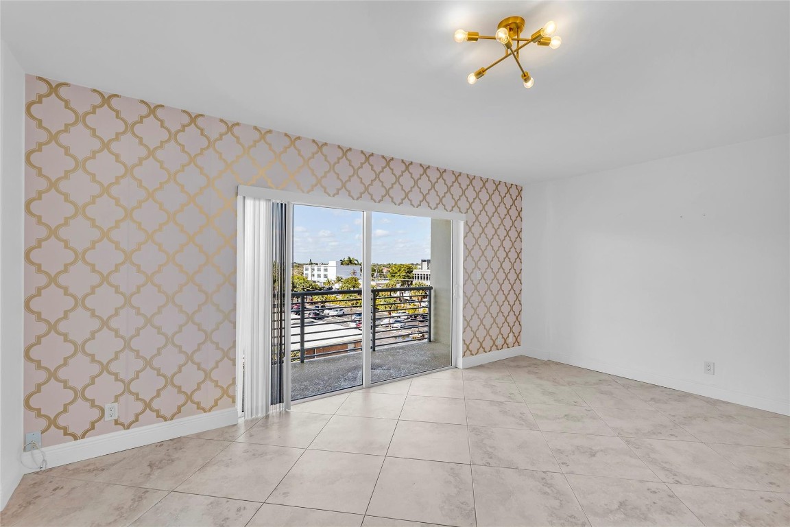 Lauderdale Tower - Residential