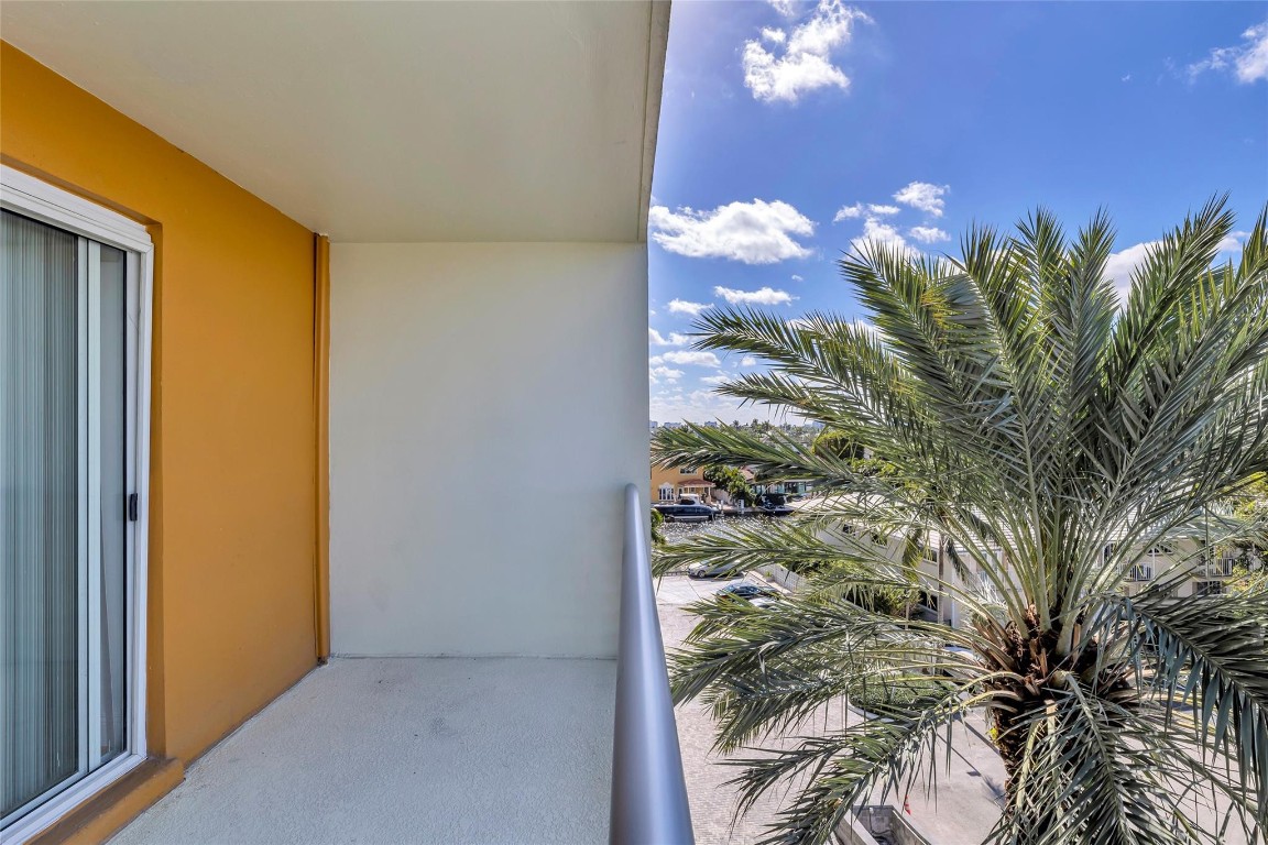 Lauderdale Tower - Residential