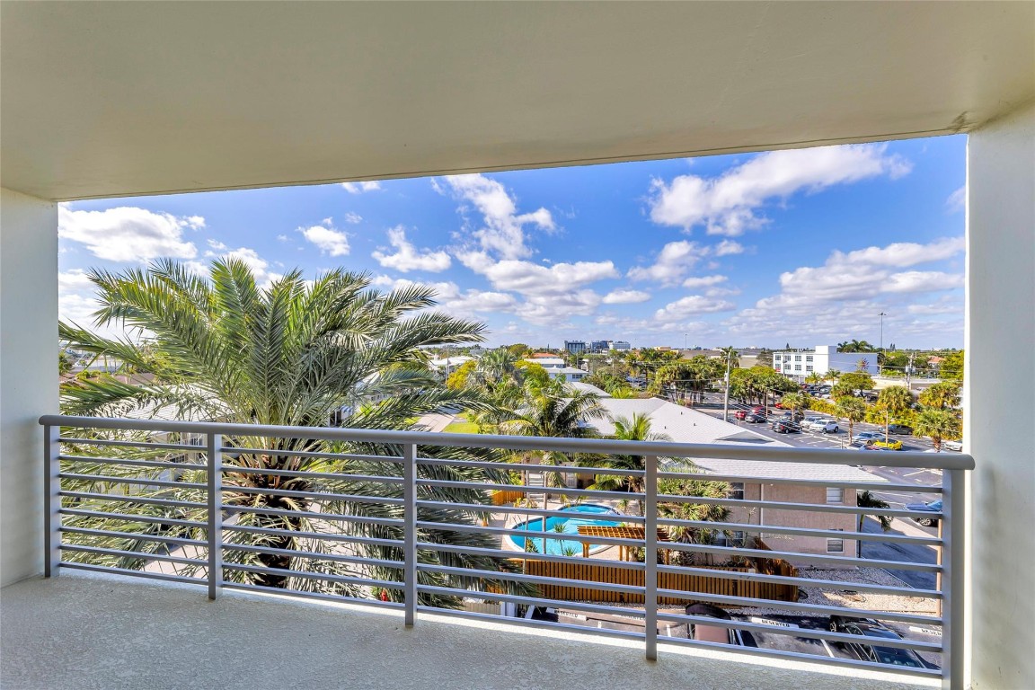 Lauderdale Tower - Residential