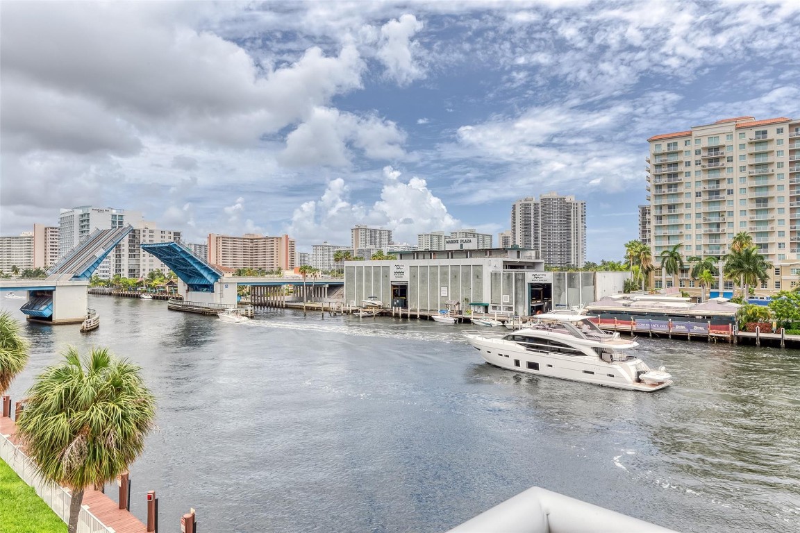 Lauderdale Tower - Residential