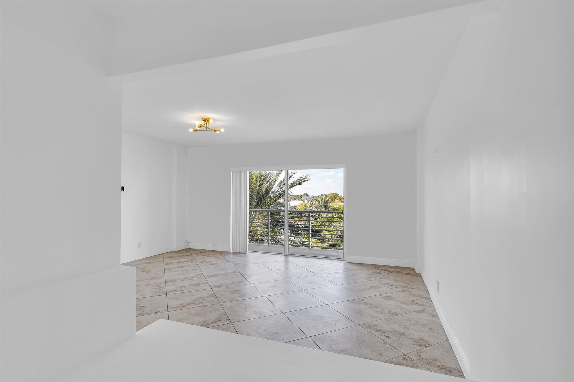 Lauderdale Tower - Residential