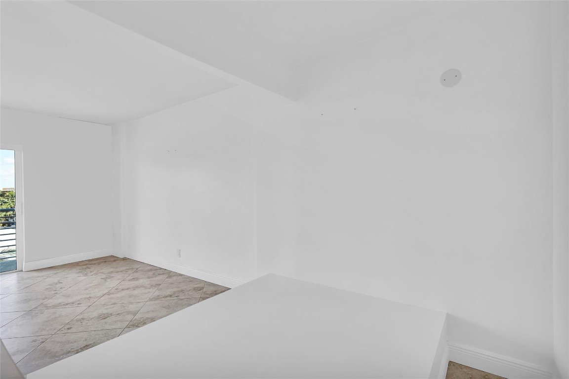 Lauderdale Tower - Residential
