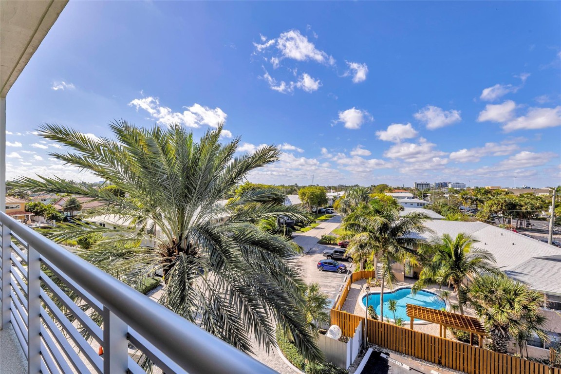 Lauderdale Tower - Residential