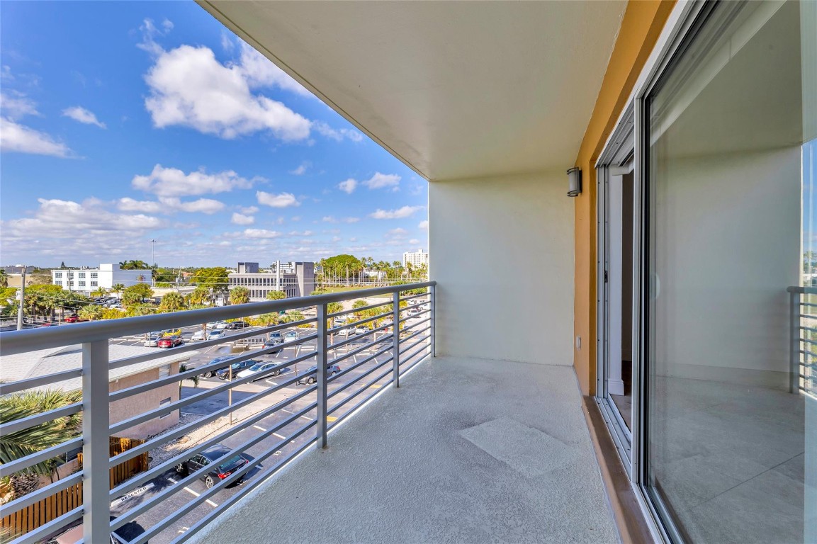 Lauderdale Tower - Residential