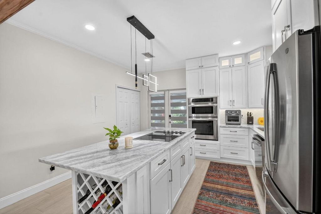 Photo of 1511 S Palmway, Lake Worth Beach, FL 33460 (MLS # R11156793)