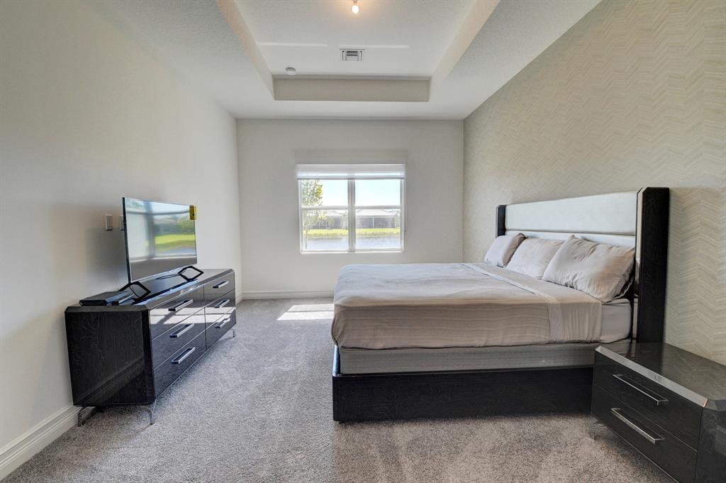 Valencia Bay - Residential