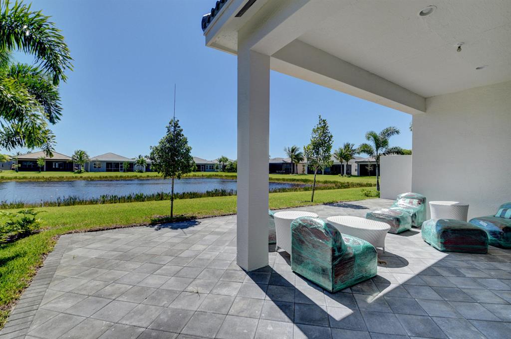 Valencia Bay - Residential