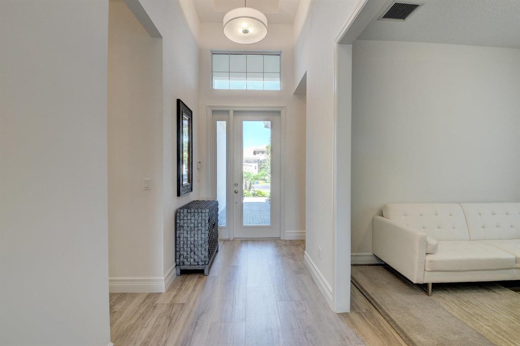 Valencia Bay - Residential