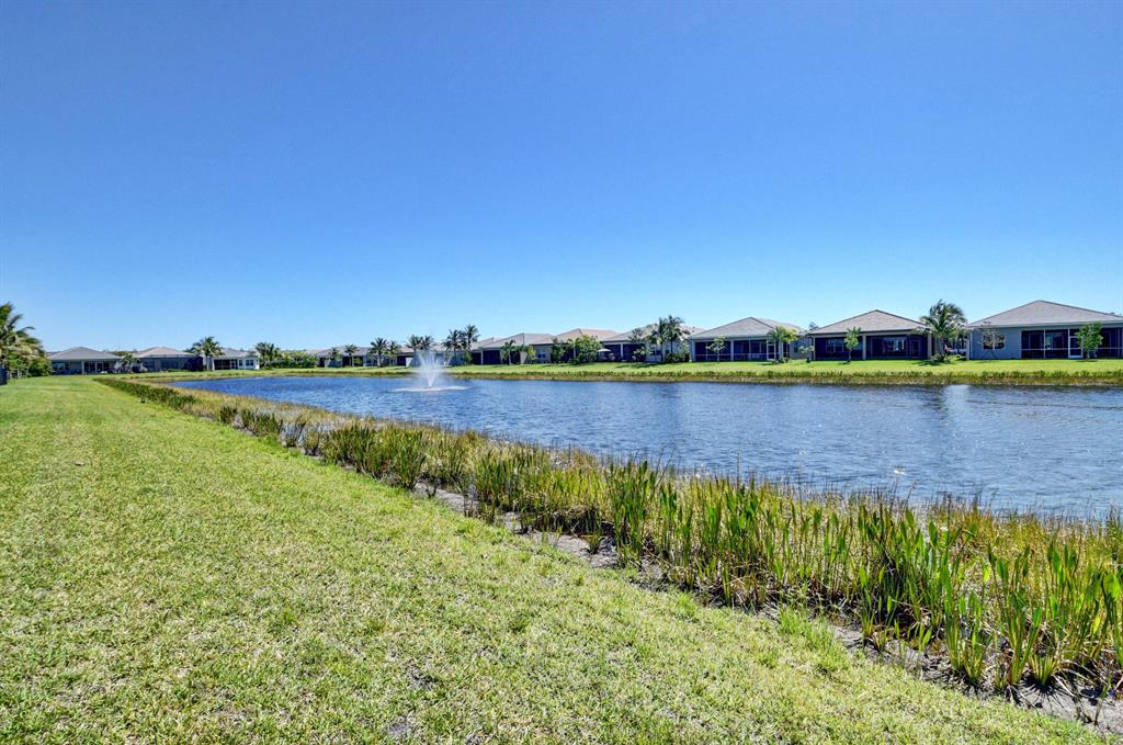 Valencia Bay - Residential