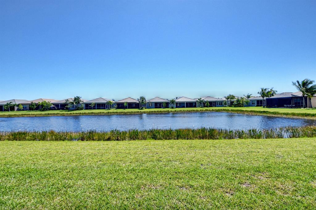 Valencia Bay - Residential