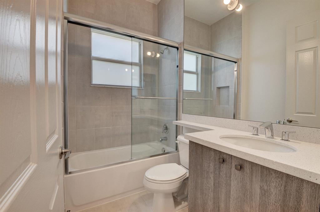 Valencia Bay - Residential