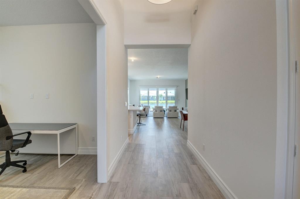 Valencia Bay - Residential