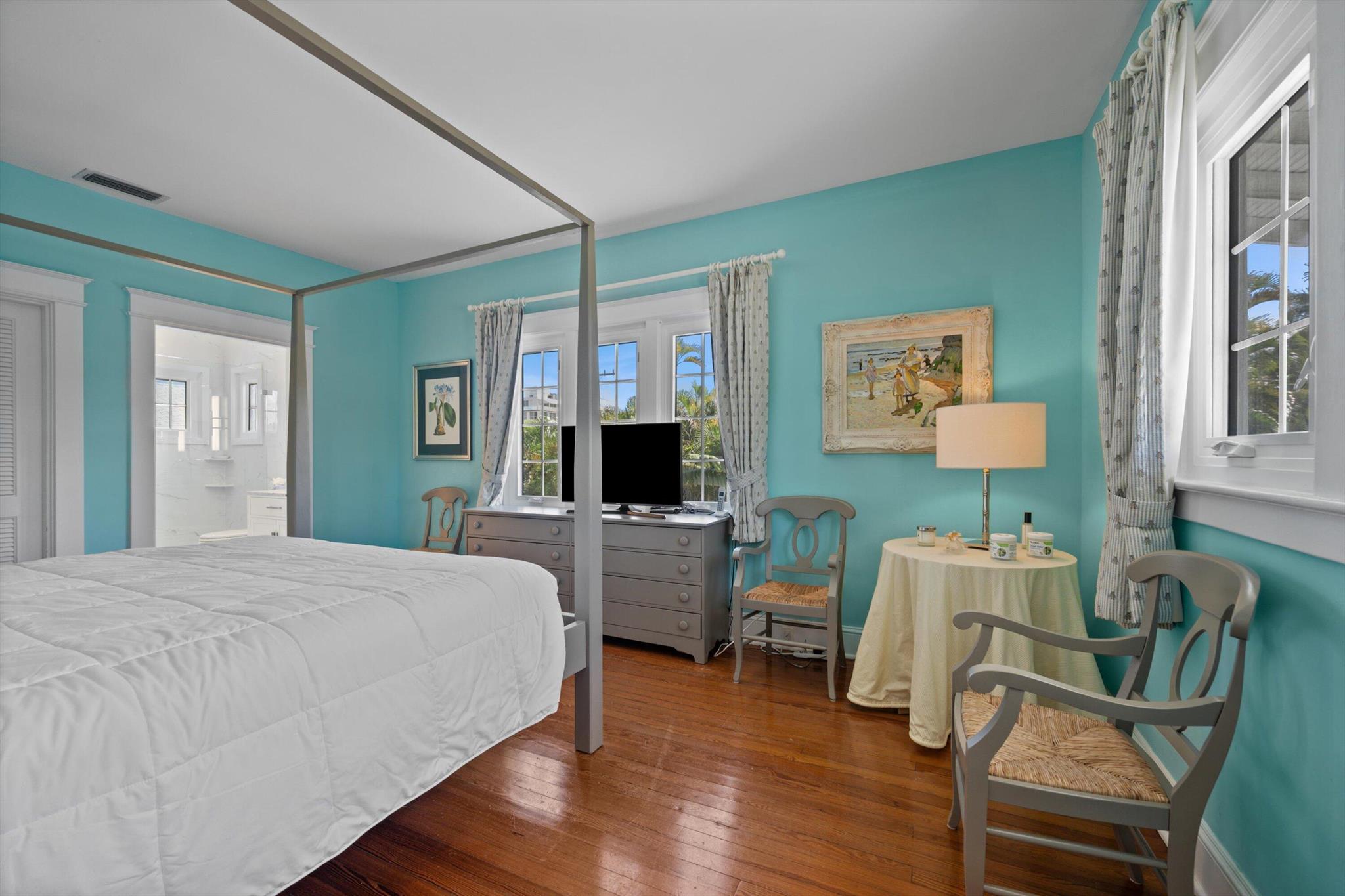 ROYAL PARK - Residential Lease