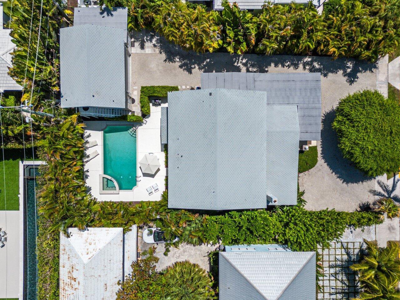 ROYAL PARK - Residential Lease