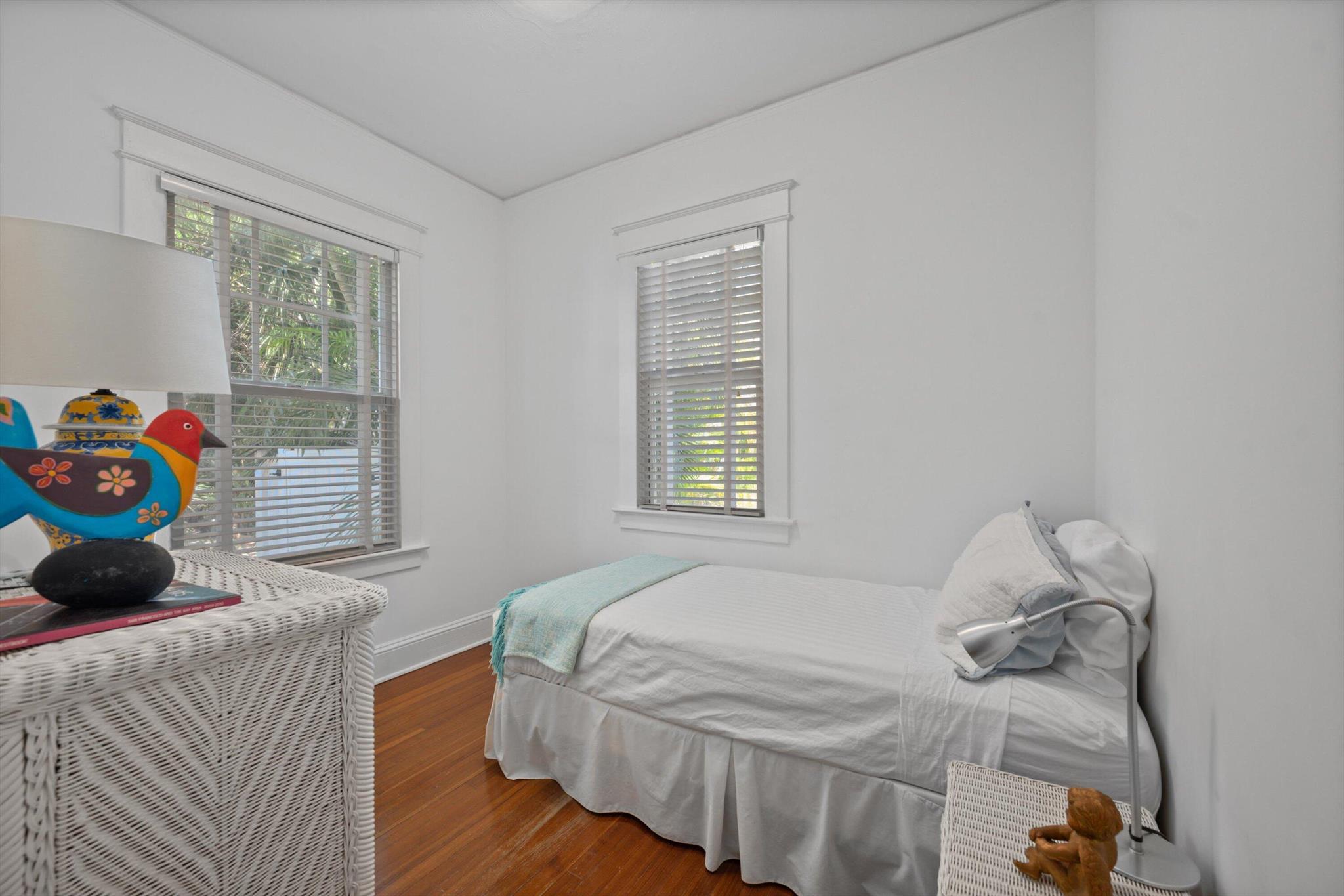 ROYAL PARK - Residential Lease