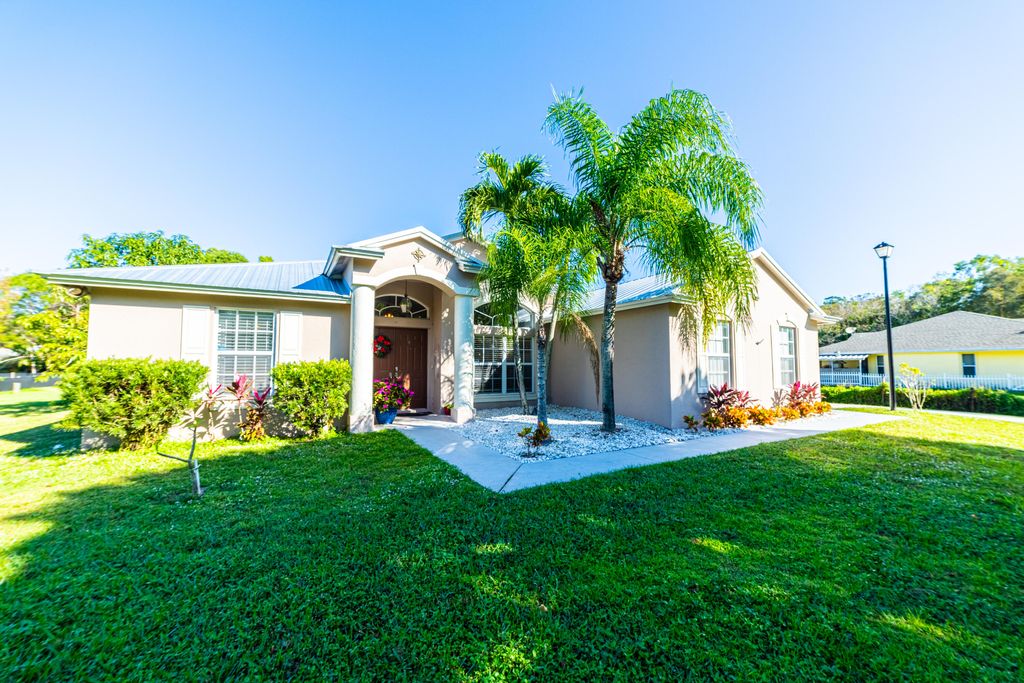 Photo of 12405 182nd Road N, Jupiter, FL 33478 (MLS # R10929164)