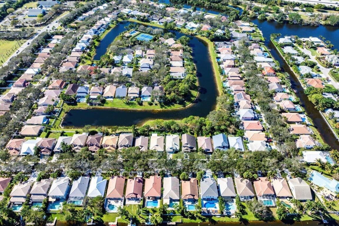 Delray Lakes - Residential