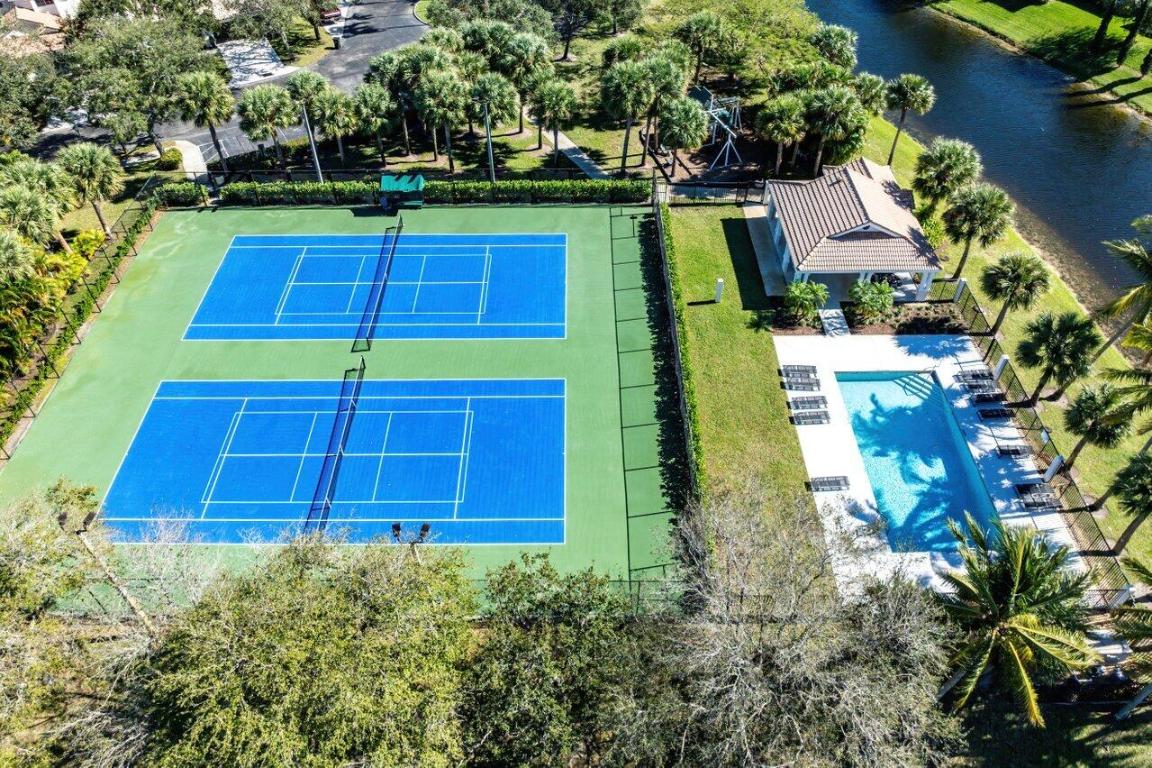 Delray Lakes - Residential