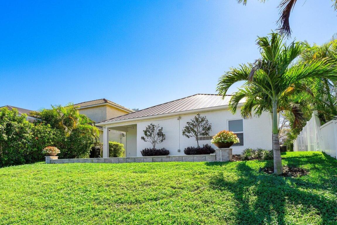 Delray Lakes - Residential