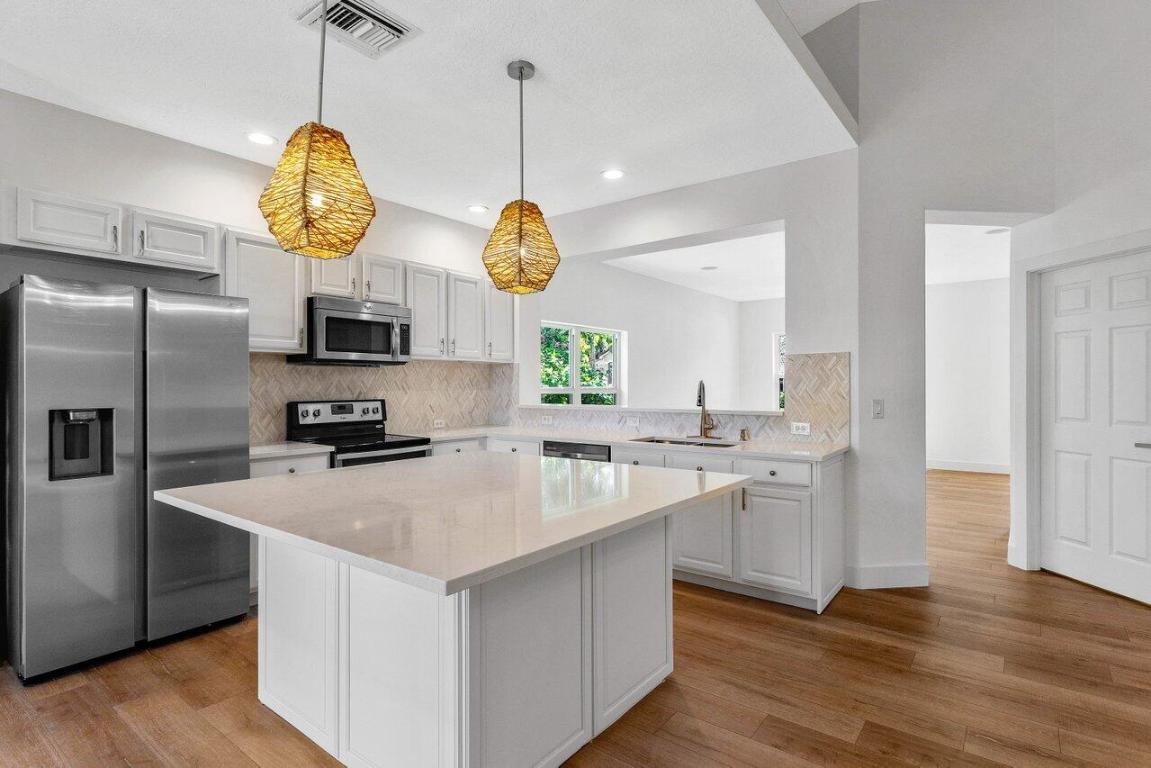 Delray Lakes - Residential