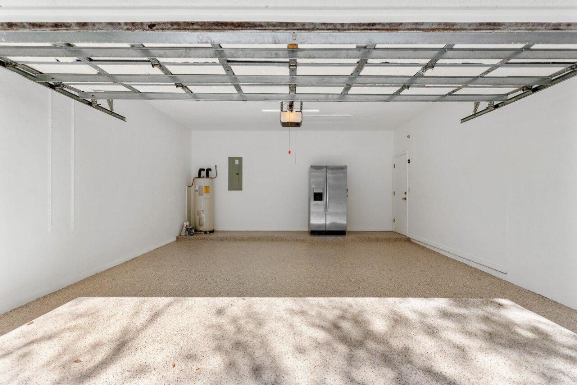 Delray Lakes - Residential