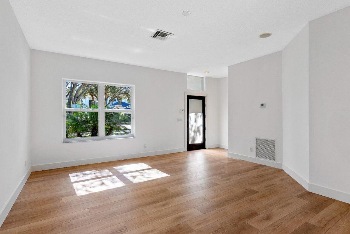 Delray Lakes - Residential