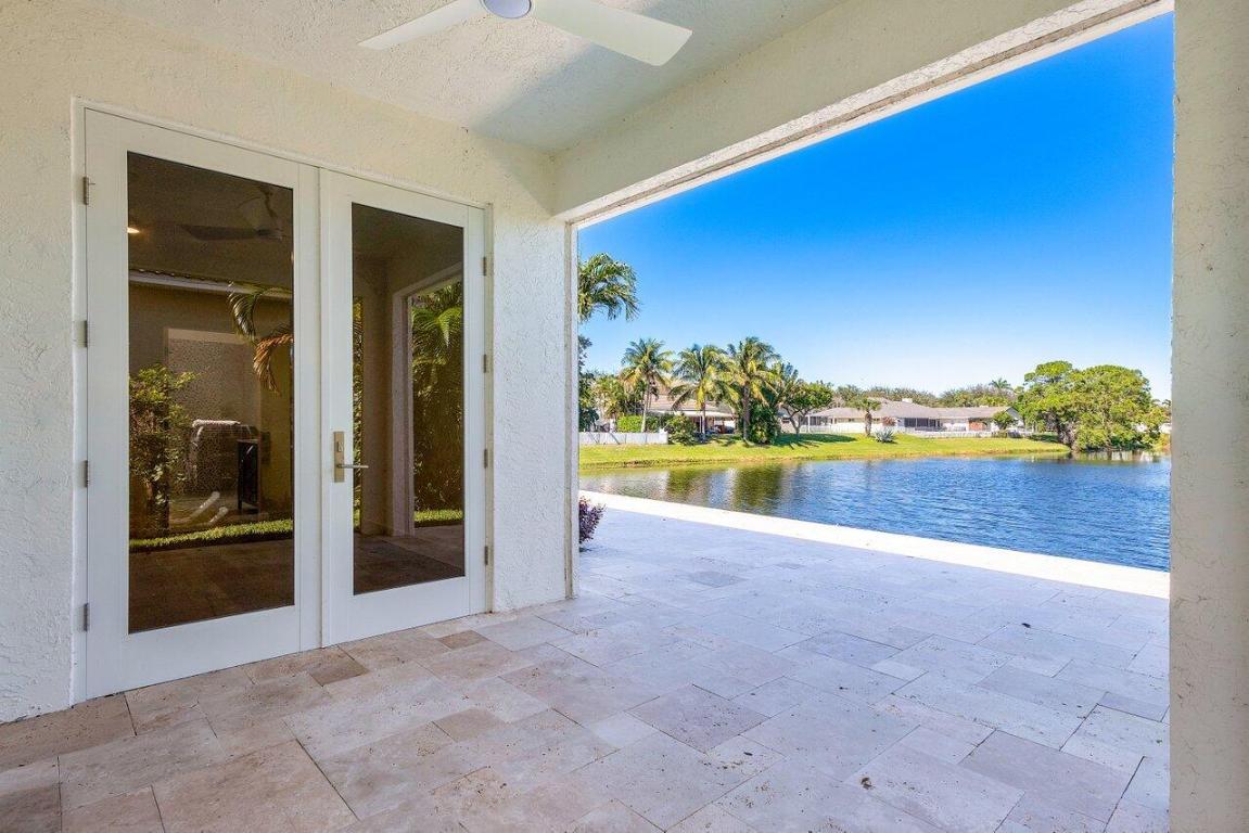 Delray Lakes - Residential