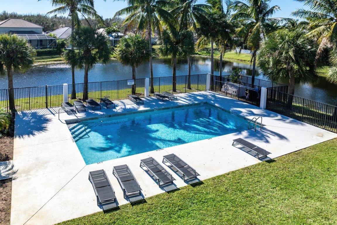 Delray Lakes - Residential