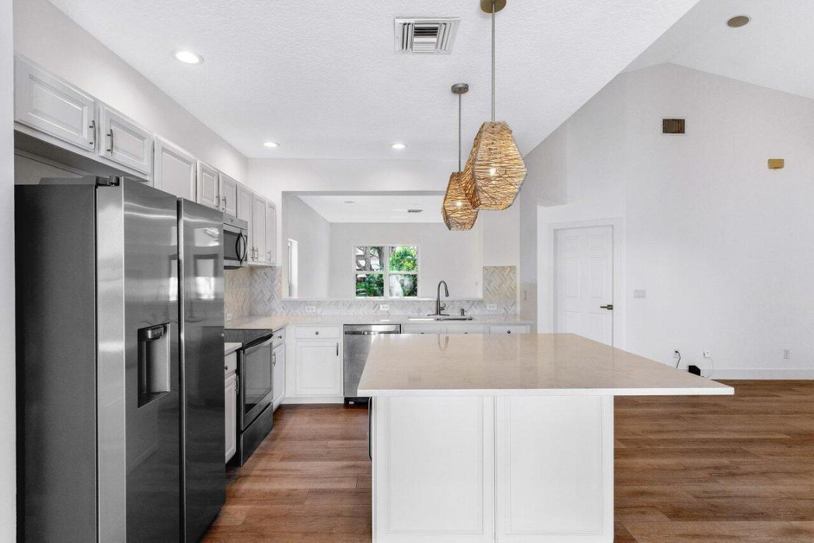 Delray Lakes - Residential