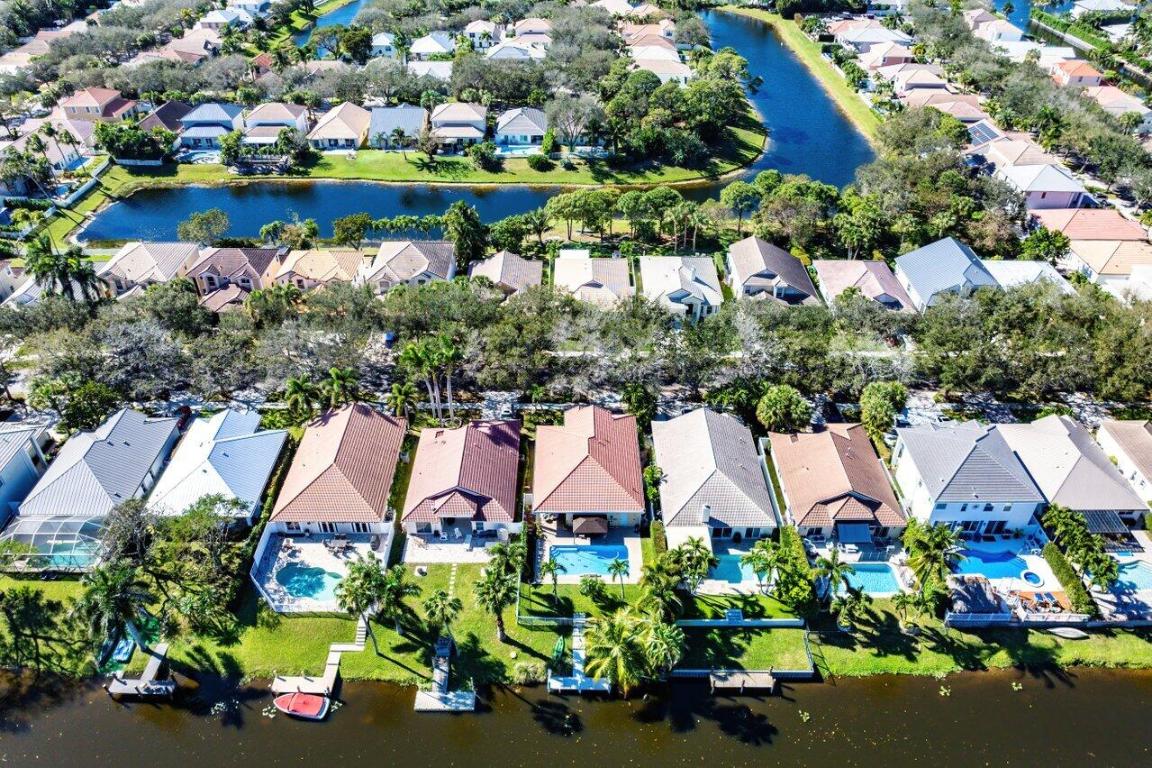 Delray Lakes - Residential