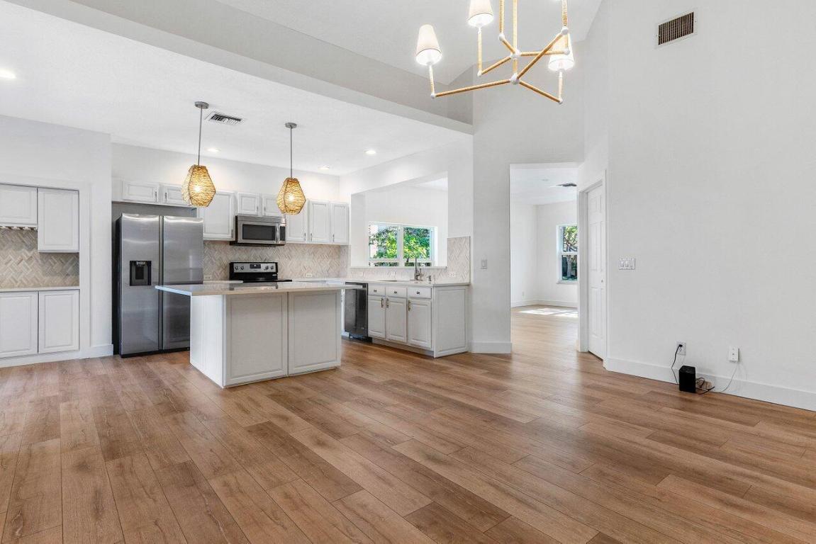 Delray Lakes - Residential