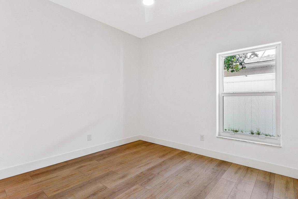 Delray Lakes - Residential