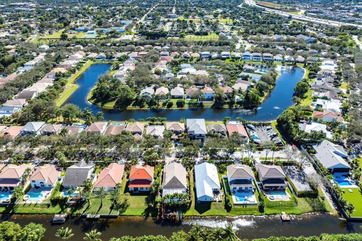 Delray Lakes - Residential