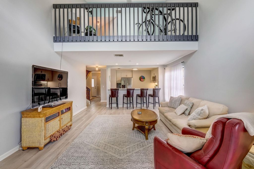 Photo of 2379 Treasure Isle Drive #21, Palm Beach Gardens, FL 33410 (MLS # R10957719)