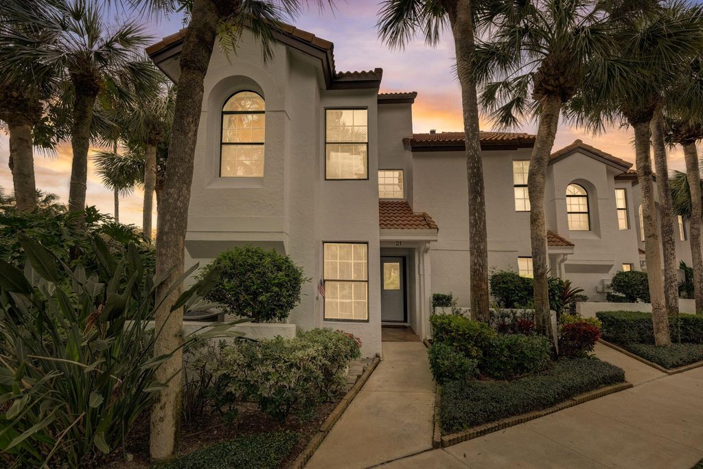 Photo of 2379 Treasure Isle Drive #21, Palm Beach Gardens, FL 33410 (MLS # R10957719)