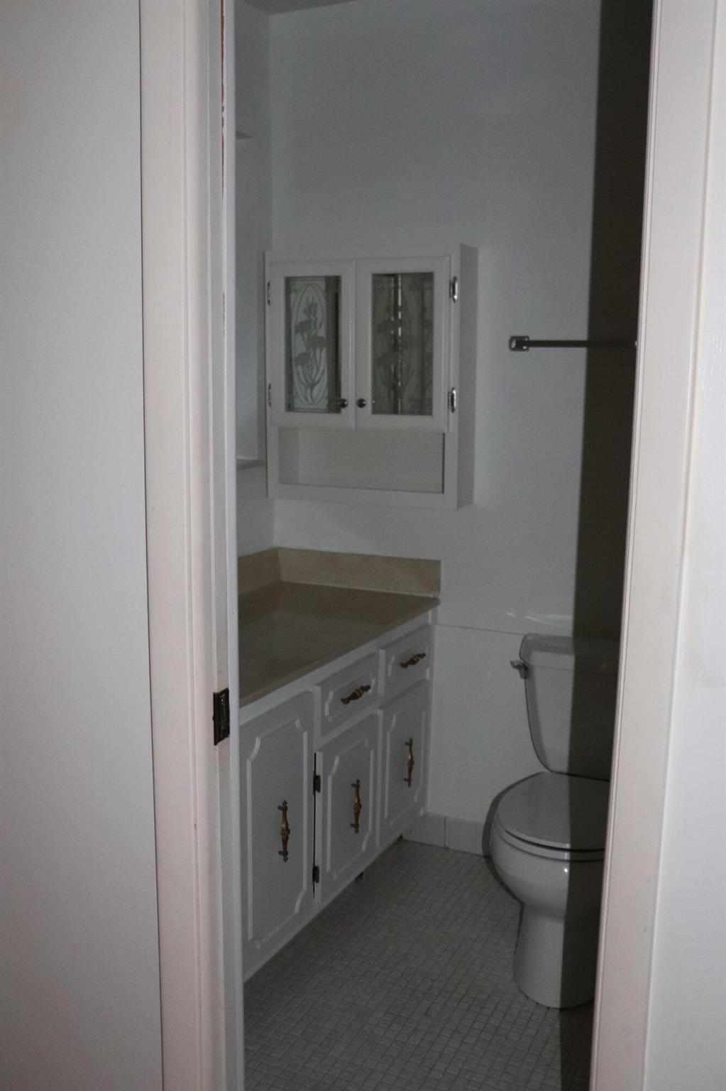 COUNTRY MANORS - Residential