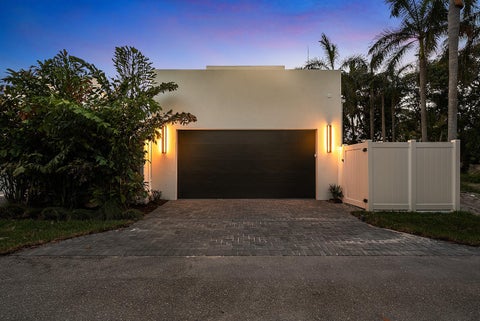 Tiny photo for 735 SE 4th Avenue, Delray Beach, FL 33483 (MLS # B26086991)