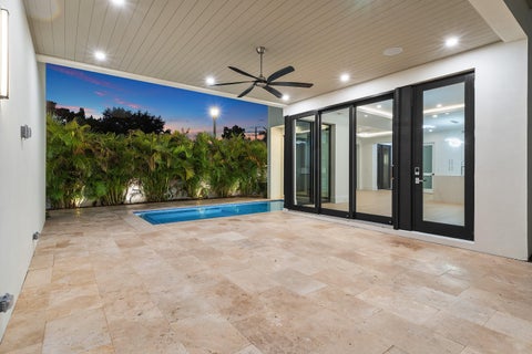 Tiny photo for 735 SE 4th Avenue, Delray Beach, FL 33483 (MLS # B26086991)