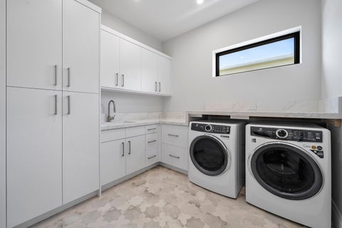 Tiny photo for 735 SE 4th Avenue, Delray Beach, FL 33483 (MLS # B26086991)