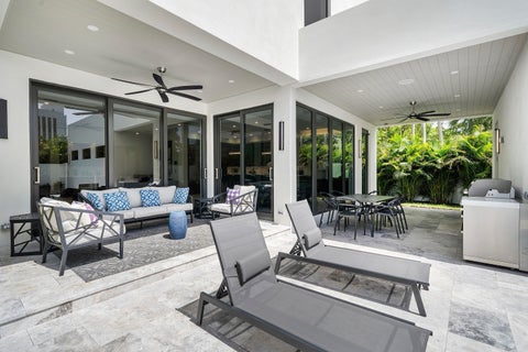 Tiny photo for 735 SE 4th Avenue, Delray Beach, FL 33483 (MLS # B26086991)