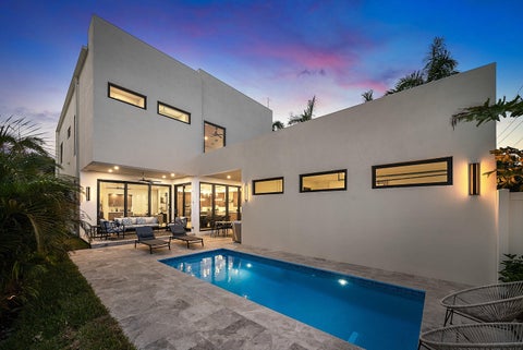 Tiny photo for 735 SE 4th Avenue, Delray Beach, FL 33483 (MLS # B26086991)