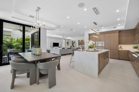 Tiny photo for 735 SE 4th Avenue, Delray Beach, FL 33483 (MLS # B26086991)