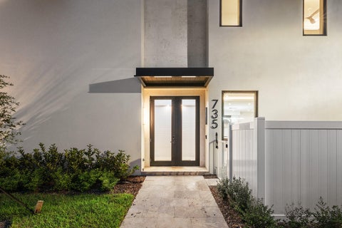 Tiny photo for 735 SE 4th Avenue, Delray Beach, FL 33483 (MLS # B26086991)