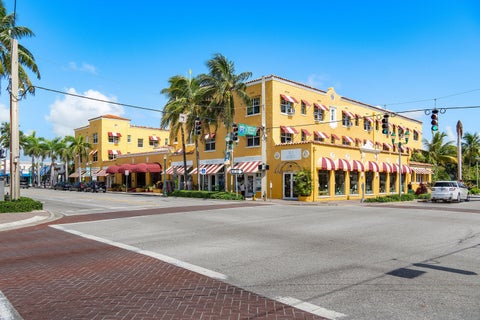 Tiny photo for 735 SE 4th Avenue, Delray Beach, FL 33483 (MLS # B26086991)