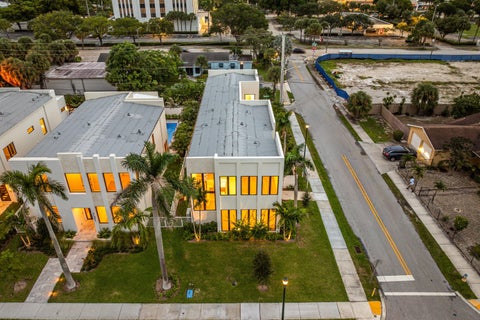 Tiny photo for 735 SE 4th Avenue, Delray Beach, FL 33483 (MLS # B26086991)